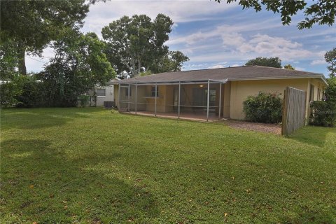 Villa ou maison à louer à Winter Park, Floride: 3 chambres, 120.31 m2 № 2430878 - photo 3