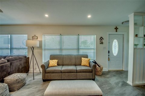 Casa en venta en Punta Gorda, Florida, 2 dormitorios, 107.67 m2 № 1852652 - foto 3