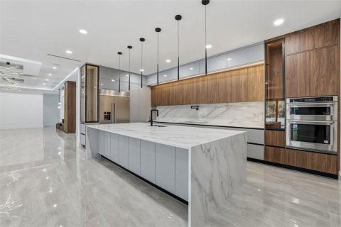 Villa ou maison à vendre à Tampa, Floride: 4 chambres, 394.46 m2 № 2144267 - photo 22