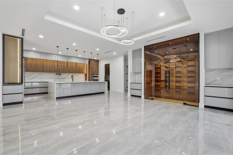 Villa ou maison à vendre à Tampa, Floride: 4 chambres, 394.46 m2 № 2144267 - photo 29
