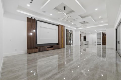 Villa ou maison à vendre à Tampa, Floride: 4 chambres, 394.46 m2 № 2144267 - photo 14