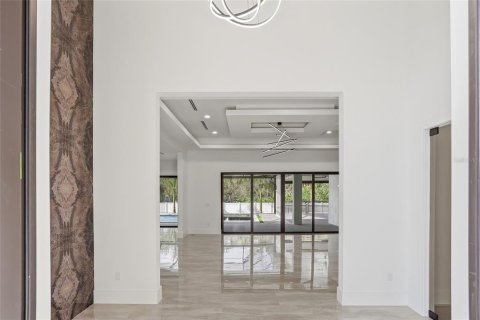 Villa ou maison à vendre à Tampa, Floride: 4 chambres, 394.46 m2 № 2144267 - photo 9