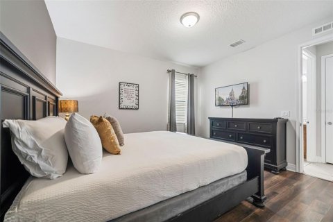 Casa en venta en Kissimmee, Florida, 5 dormitorios, 238.76 m2 № 1901839 - foto 9