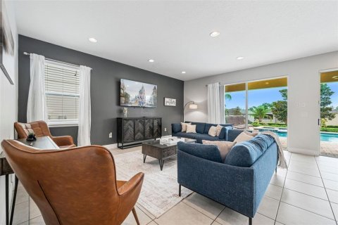 Casa en venta en Kissimmee, Florida, 5 dormitorios, 238.76 m2 № 1901839 - foto 12