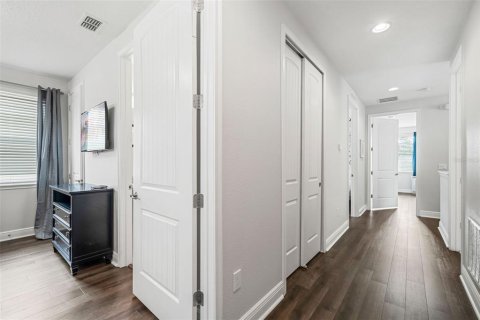 Casa en venta en Kissimmee, Florida, 5 dormitorios, 238.76 m2 № 1901839 - foto 25