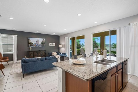 Casa en venta en Kissimmee, Florida, 5 dormitorios, 238.76 m2 № 1901839 - foto 16