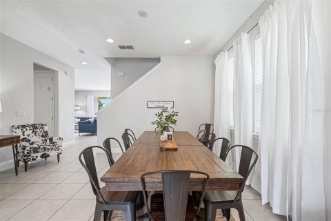Casa en venta en Kissimmee, Florida, 5 dormitorios, 238.76 m2 № 1901839 - foto 5