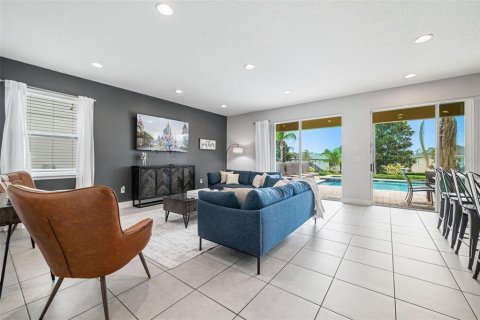 Casa en venta en Kissimmee, Florida, 5 dormitorios, 238.76 m2 № 1901839 - foto 23