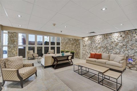 Condo in Hollywood, Florida, 1 bedroom  № 1947658 - photo 30