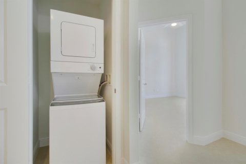 Condo in West Palm Beach, Florida, 1 bedroom № 2086304 - photo 21