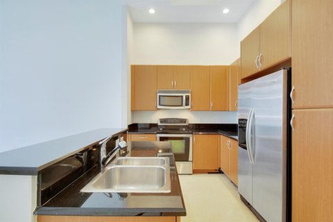 Condo in West Palm Beach, Florida, 1 bedroom № 2086304 - photo 3