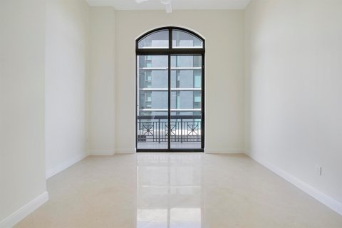 Condo in West Palm Beach, Florida, 1 bedroom № 2086304 - photo 11