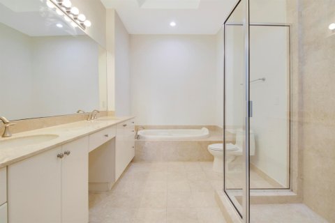 Condo in West Palm Beach, Florida, 1 bedroom № 2086304 - photo 30