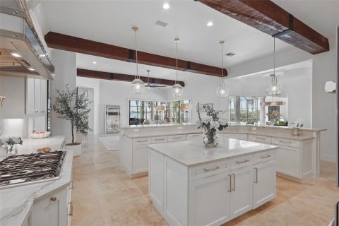 House in Orlando, Florida 5 bedrooms, 625.23 sq.m. № 1666983 - photo 17