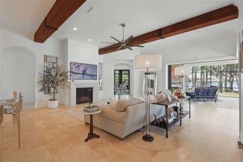 House in Orlando, Florida 5 bedrooms, 625.23 sq.m. № 1666983 - photo 19