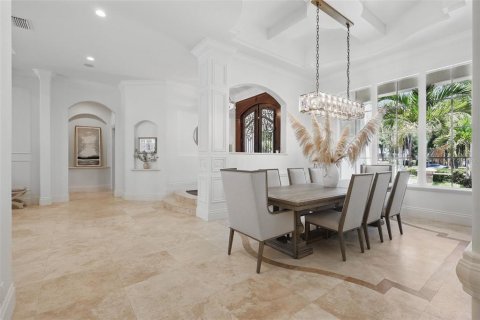 House in Orlando, Florida 5 bedrooms, 625.23 sq.m. № 1666983 - photo 6