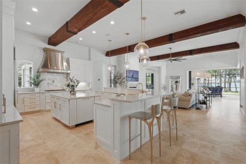 House in Orlando, Florida 5 bedrooms, 625.23 sq.m. № 1666983 - photo 11