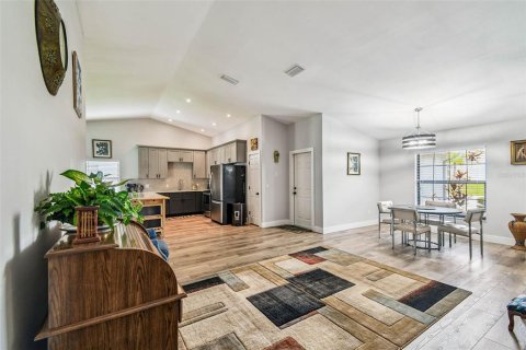 Casa en venta en Brandon, Florida, 3 dormitorios, 164.99 m2 № 1884943 - foto 24