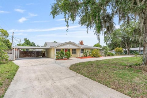 Casa en venta en Eustis, Florida, 3 dormitorios, 189.61 m2 № 1769931 - foto 2
