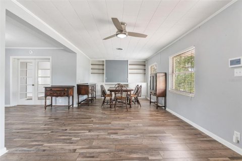 Casa en venta en Eustis, Florida, 3 dormitorios, 189.61 m2 № 1769931 - foto 10