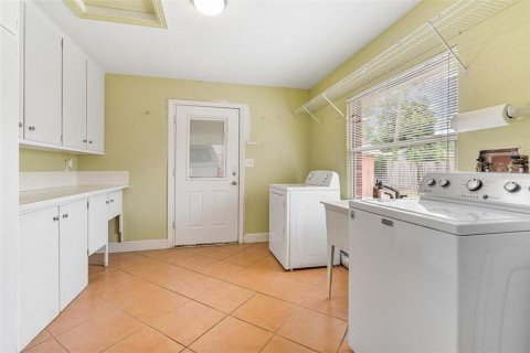 Casa en venta en Eustis, Florida, 3 dormitorios, 189.61 m2 № 1769931 - foto 13