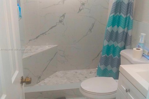 Villa ou maison à louer à Miami, Floride: 1 chambre, 196.77 m2 № 1982586 - photo 7