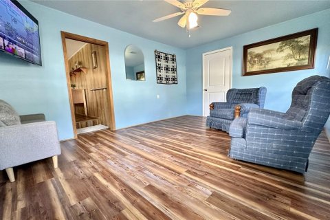 Casa en venta en Fort White, Florida, 2 dormitorios, 96.25 m2 № 1913721 - foto 9