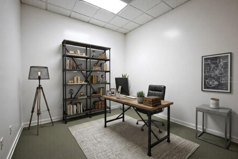 Propiedad comercial en venta en Orlando, Florida, 212.37 m2 № 2126423 - foto 13