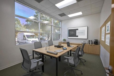 Propiedad comercial en venta en Orlando, Florida, 212.37 m2 № 2126423 - foto 9