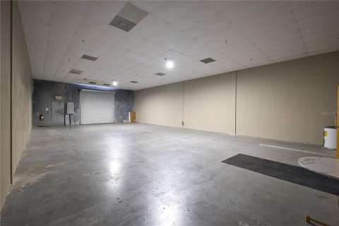 Propiedad comercial en venta en Orlando, Florida, 212.37 m2 № 2126423 - foto 16