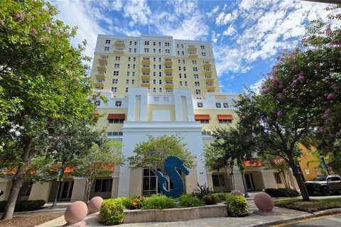 Condominio en alquiler en Clearwater, Florida, 2 dormitorios, 138.33 m2 № 1845378 - foto 1