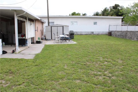 Propiedad comercial en venta en Miami, Florida, 163.32 m2 № 2153952 - foto 26