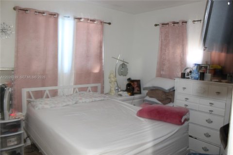 Propiedad comercial en venta en Miami, Florida, 163.32 m2 № 2153952 - foto 14