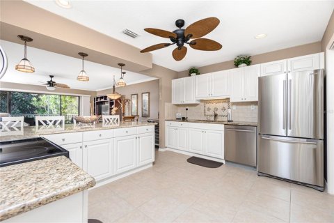 Copropriété à vendre à Punta Gorda, Floride: 2 chambres, 131.18 m2 № 2330729 - photo 8