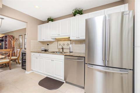 Copropriété à vendre à Punta Gorda, Floride: 2 chambres, 131.18 m2 № 2330729 - photo 9