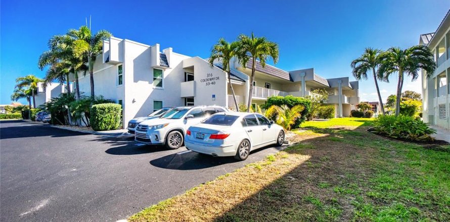 Condo à Punta Gorda, Floride, 2 chambres  № 2330729