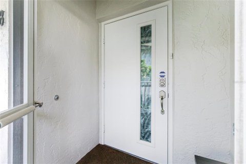 Copropriété à vendre à Punta Gorda, Floride: 2 chambres, 131.18 m2 № 2330729 - photo 3