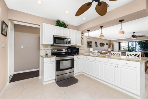 Copropriété à vendre à Punta Gorda, Floride: 2 chambres, 131.18 m2 № 2330729 - photo 17