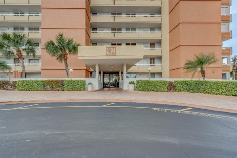 Condominio en alquiler en Redington Shores, Florida, 2 dormitorios, 108.23 m2 № 1084764 - foto 27