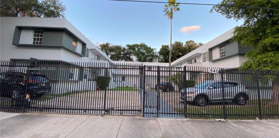 Condo à Miami, Floride, 1 chambre № 1965239