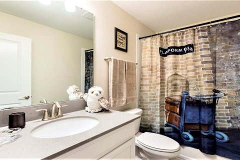 House in Davenport, Florida 8 bedrooms, 363.15 sq.m. № 1853430 - photo 14