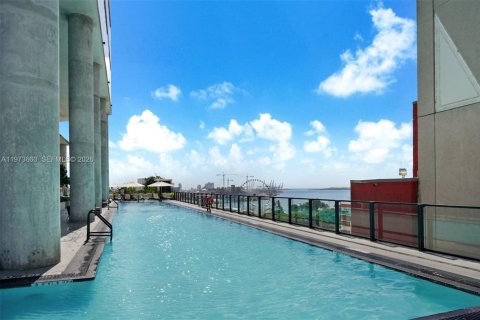 Condo in Miami, Florida, 1 bedroom  № 2041200 - photo 19