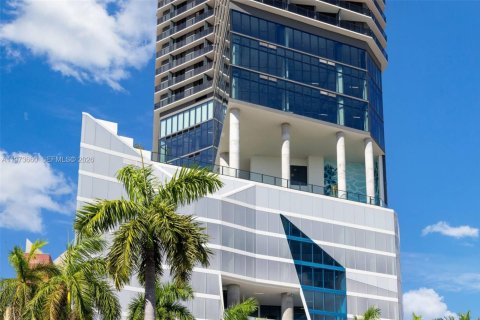 Condo in Miami, Florida, 1 bedroom  № 2041200 - photo 26