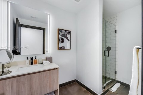 Condo in Miami, Florida, 1 bedroom  № 2041200 - photo 14