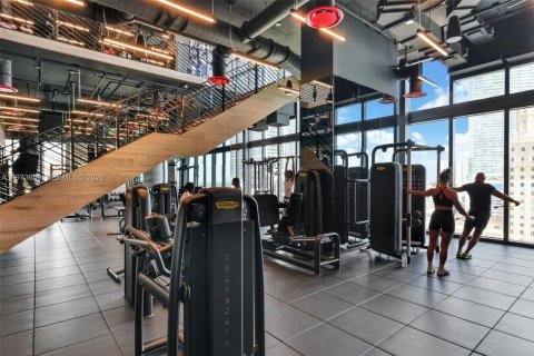 Condo in Miami, Florida, 1 bedroom  № 2041200 - photo 25