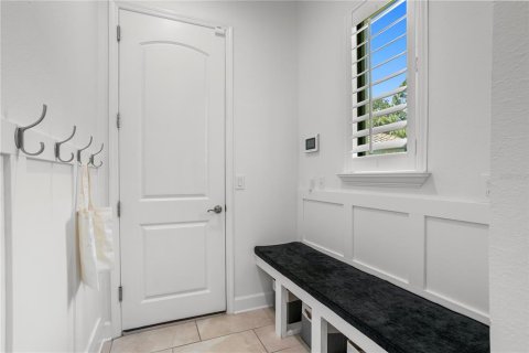 House in Tampa, Florida 5 bedrooms, 398.46 sq.m. № 2231389 - photo 16