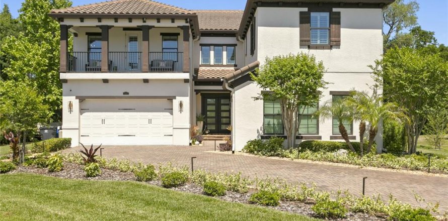 House in Tampa, Florida 5 bedrooms, 398.46 sq.m. № 2231389
