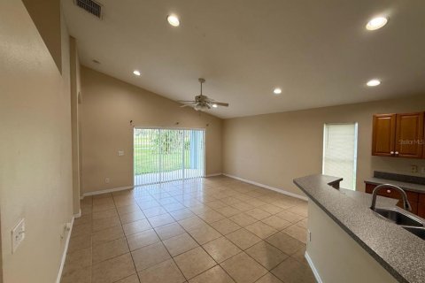 Casa en alquiler en Palmetto, Florida, 4 dormitorios, 194.17 m2 № 1870367 - foto 8