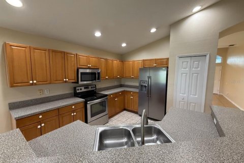 Casa en alquiler en Palmetto, Florida, 4 dormitorios, 194.17 m2 № 1870367 - foto 7