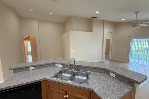 Casa en alquiler en Palmetto, Florida, 4 dormitorios, 194.17 m2 № 1870367 - foto 6